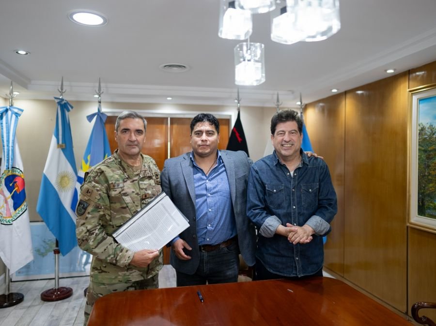 Vidal sumó el apoyo del Ejército para el "Operativo Escuelas"