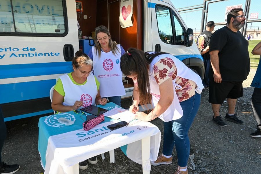 Exitosa jornada de la campaña “Reforzá tus Defensas” en Río Gallegos