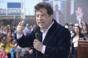 Una Escuela con carácter novedoso y un aporte a la producción en Santa Cruz