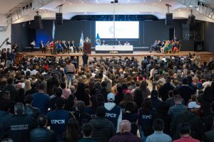 Vidal expuso detalles de la situación financiera en Santa Cruz