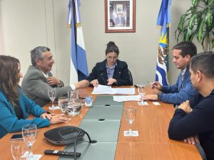 El Gobierno renovó aportes del UniRSE junto a Estelar Resources