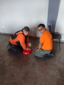 Capacitaron en primeros auxilios a agentes de Distrigas