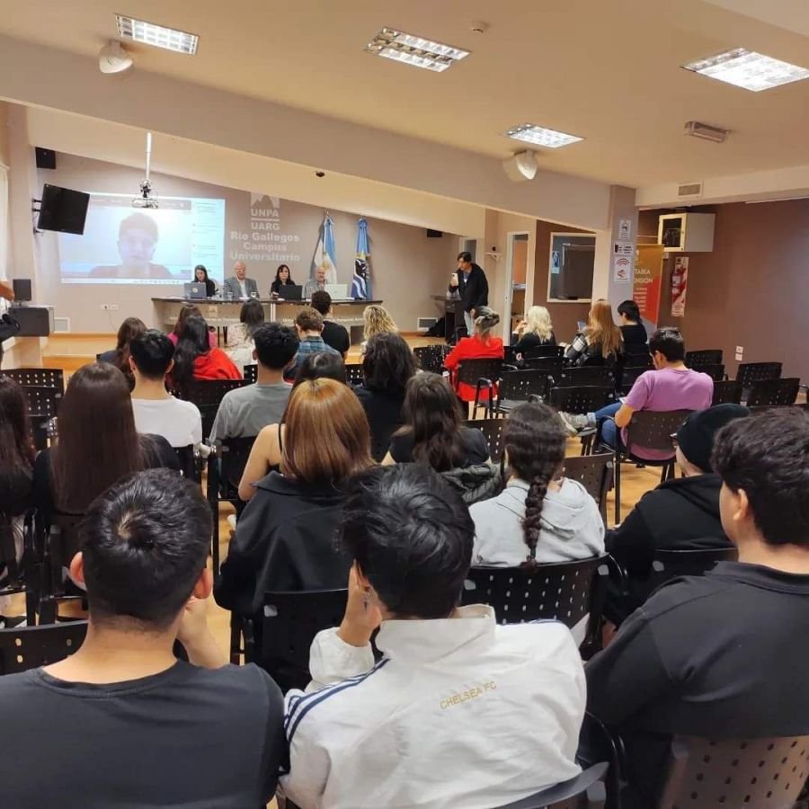 Memoria, Verdad y Justicia: Estudiantes secundarios se unieron para conmemorar la fecha con la UNPA - UARG