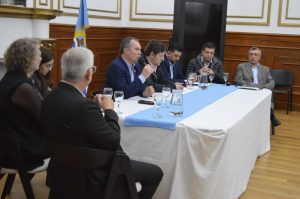 Reunión de gabinete ampliada: El Gobierno analiza presentar la ley de Emergencia en la legislatura