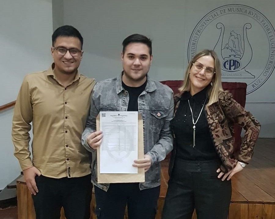 El Consejo Provincial de Educación entregó el primer título digital a un profesor de Música
