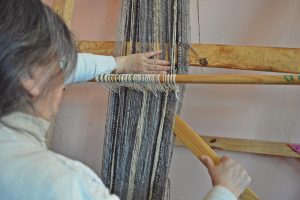 María Márquez: una vida tejiendo identidad santacruceña