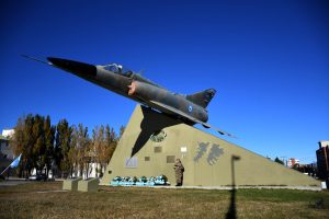 El Gobierno acompañó el 42° Aniversario del Bautismo de Fuego de la Fuerza Aérea
