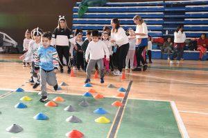 Encuentro recreativo: los jardines conmemoraron el Día de la Actividad Física