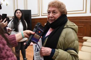 El sueño de la casa propia: Vidal entregó escrituras a familias de la provincia