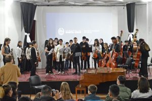 Escuela Re Si en Concierto: La música francesa emocionó al auditorio del Centro Cultural Santa Cruz
