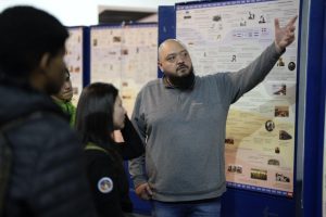 Los dinosaurios asombraron a los estudiantes en las charlas por el Día de los Museos