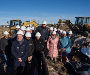 Vidal inauguró la construcción de un acueducto que traerá alivio a la falta de agua en Caleta