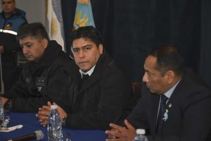 Vidal: “Vamos a hacer el polideportivo para la Policía de Santa Cruz”