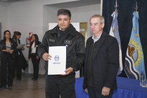 Vidal: “Vamos a hacer el polideportivo para la Policía de Santa Cruz”