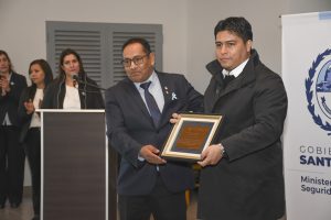 Vidal: “Vamos a hacer el polideportivo para la Policía de Santa Cruz”