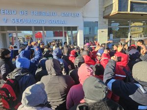 El Gobierno Provincial firmó un acuerdo de paz social con la UOCRA