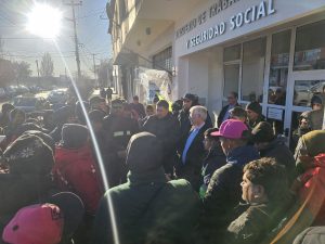 El Gobierno Provincial firmó un acuerdo de paz social con la UOCRA