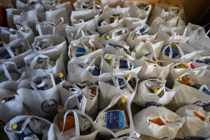 El Ministerio de Desarrollo Social distribuyó mil seiscientos módulos alimentarios en la Cuenca Carbonífera