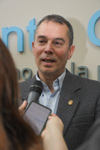 Álvarez recibió a la ganadora del Premio Martín Fierro Federal en Casa de Gobierno