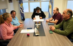 Producción firmó convenios con Perito Moreno para potenciar las áreas locales de Comercio, Transporte y Turismo