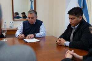 Vidal firmó convenio para finalizar el interconectado El Pluma – Perito Moreno – Los Antiguos