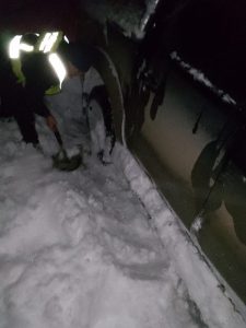 Exitoso rescate de siete efectivos de la Policía varados en la nieve gracias al esfuerzo conjunto