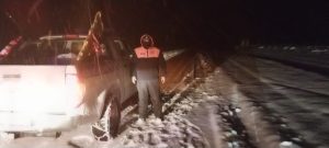 Exitoso rescate de siete efectivos de la Policía varados en la nieve gracias al esfuerzo conjunto