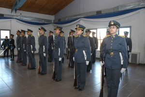 Escuela de Policía: 78 cadetes de segundo año juraron la bandera