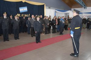 Escuela de Policía: 78 cadetes de segundo año juraron la bandera