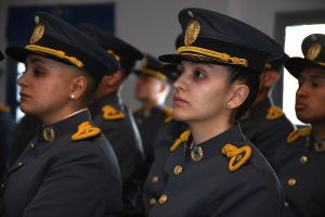 Escuela de Policía: 78 cadetes de segundo año juraron la bandera
