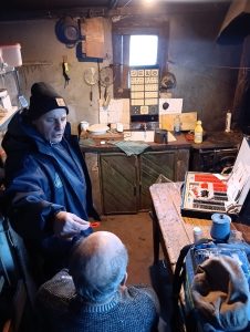 El Gobierno de Santa Cruz refuerza la distribución de insumos médicos y esenciales en toda la provincia