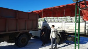 Emergencia climática: El Gobierno Provincial distribuye forraje para el ganado de Santa Cruz