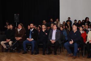 Esplendor Patrio: El Cuerpo Estable de la Escuela de Danzas presentó el Pericón Nacional