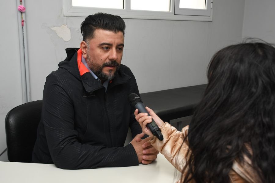 Varela: “Estamos mejorando el sistema de salud en un contexto devastador”