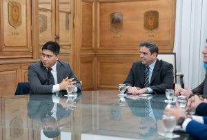 Claudio Vidal se reunió en Buenos Aires para ampliar el ejido urbano de El Chaltén