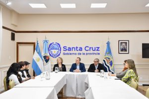 El Gobierno Provincial recibió a la delegación del IPSA que compitió en la Bienal del Chaco