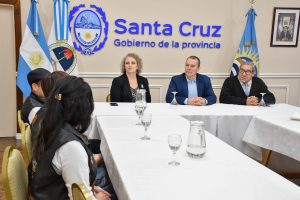 El Gobierno Provincial recibió a la delegación del IPSA que compitió en la Bienal del Chaco