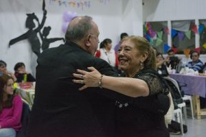 Mes de la Igualdad: adultos mayores celebraron el carnaval de invierno
