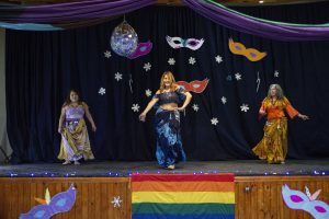 Mes de la Igualdad: adultos mayores celebraron el carnaval de invierno