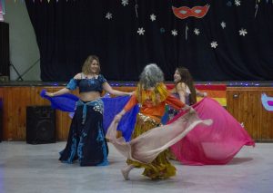 Mes de la Igualdad: adultos mayores celebraron el carnaval de invierno