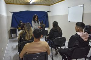 Santa Cruz concientiza a los jóvenes sobre salud mental