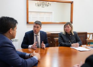 El Gobierno Provincial impulsa nuevas obras públicas en Puerto Deseado y El Calafate