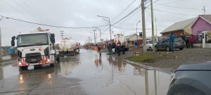 COE de Provincia: Articula acciones para asistir a los vecinos que fueron damnificados por las lluvias en Río Gallegos