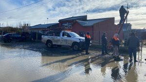 Hoy domingo: El Gobierno Provincial continuó asistiendo con todos sus recursos, a los vecinos de Río Gallegos
