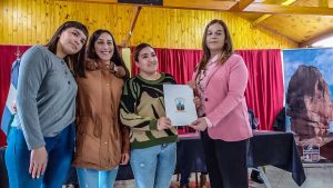 El Gobierno Provincial estuvo presente el acto protocolar por el 51º Aniversario de Tres Lagos