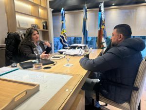 Varela en Gobernador Gregores: “Con el trabajo de todos, mejoraremos cada hospital de la provincia”