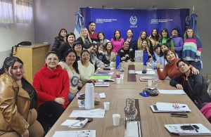 Santa Cruz inclusiva: Personal del Ministerio de Desarrollo Social se capacita en Lengua de Señas