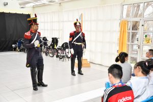 Semana Sanmartiniana: Granaderos visitan diferentes escuelas de Río Gallegos