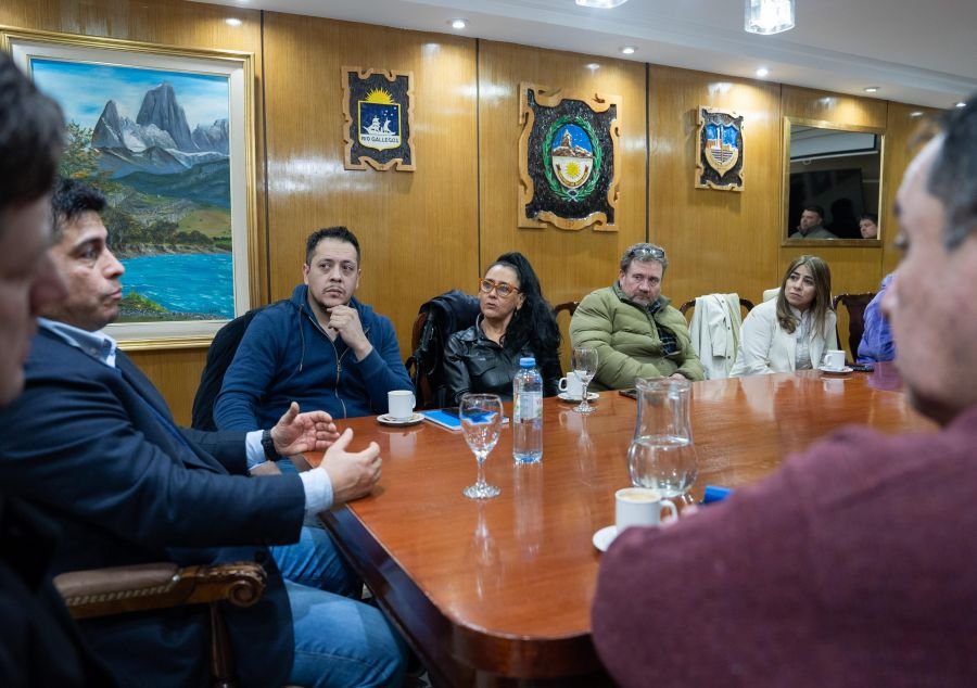 Vidal: "Los trabajadores estatales de Santa Cruz no pagarán ganancias"
