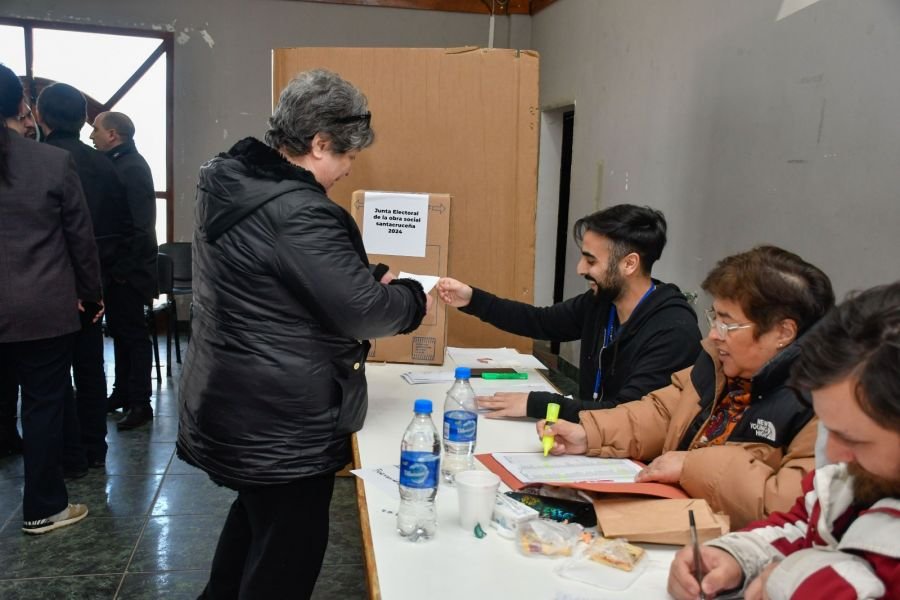 Pérez Soruco: "La participación del afiliado es vital para la democratización de la Caja"